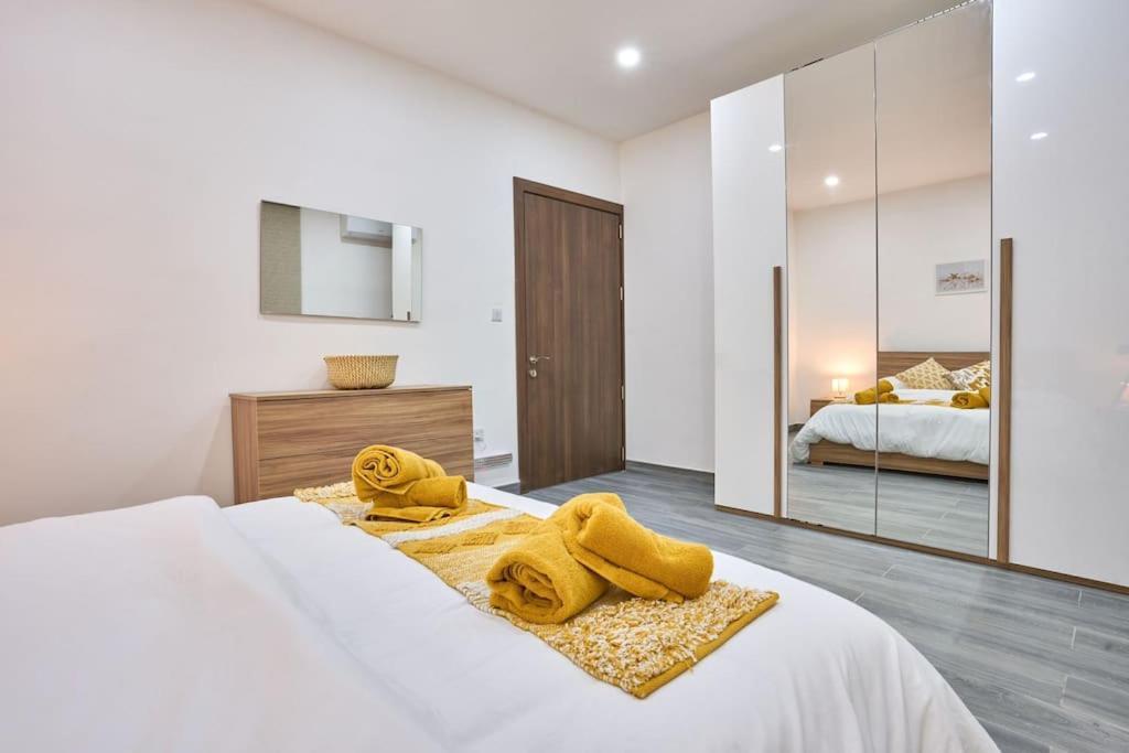 Two Bedroom Apartment In Xemxija, St. Paul'S Bay Exteriér fotografie